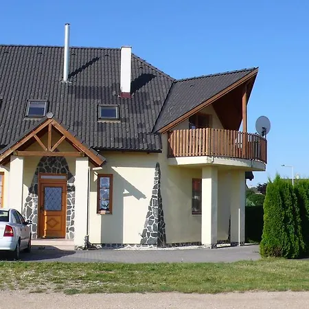 Apartment Forras Vendeghaz Buk